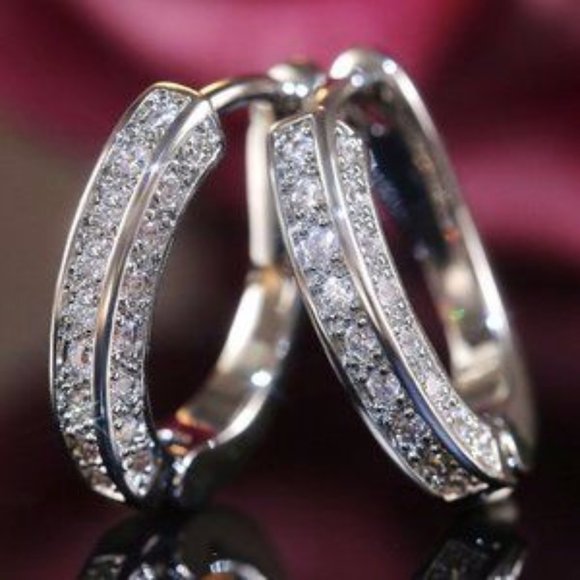 Jewelry - New Oval 925 Silver  Oval Diamond Hoop Earrings